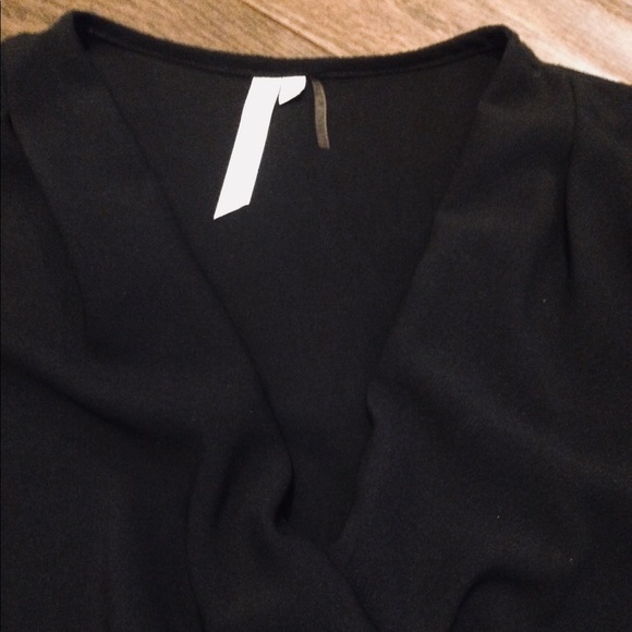 Blouse - Picture 3 of 4